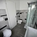 شقة فندقية 7 Lakes 4*