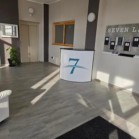 7 Lakes Lejlighedshotel 4*